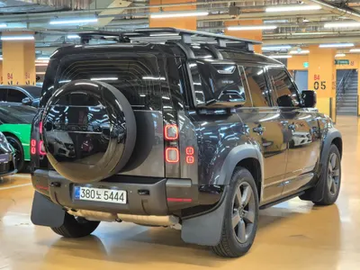 Land Rover (L663) 110 D300 X- HSE 2026 6