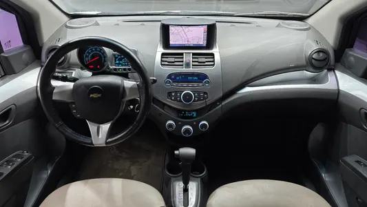 Chevrolet Spark LT 2012 7