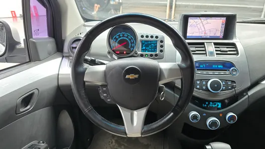 Chevrolet Spark LT 2012 13