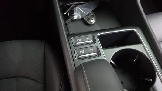 Hyundai (DN8) 2024 9