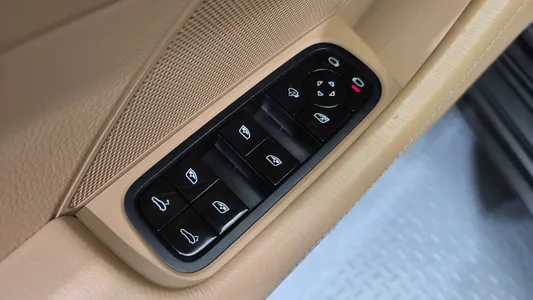 Porsche (971) 3.0 AWD 2020 14