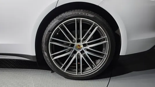 Porsche (971) 3.0 AWD 2020 21