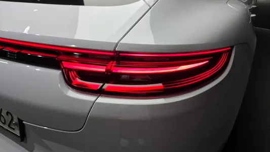 Porsche (971) 3.0 AWD 2020 23