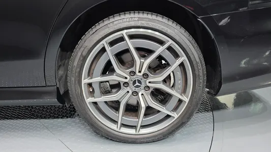 Mercedes-Benz E-Class W213 E220d 4MATIC AMG Line 2022 21
