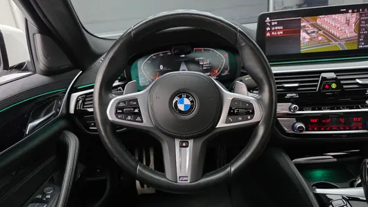 BMW 5 Series (G30) 530i M 2022 14