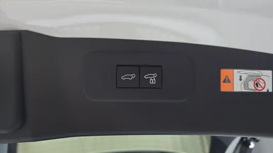 Lexus NX350h 2 2026 33