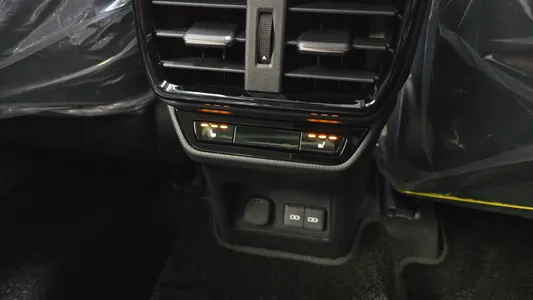 Lexus NX350h 2 2026 31