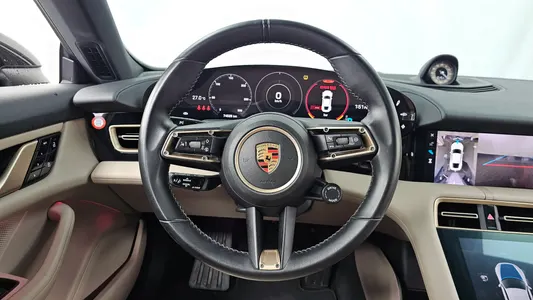 Porsche 타이칸 2021 13
