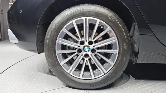 BMW 2 Series Tourer (U06) 220i 2023 5