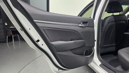 Hyundai AD 1.6 GDI 2017 26