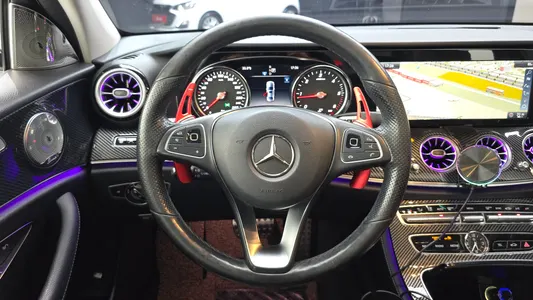 Mercedes-Benz E-Class W213 E220d 2018 13