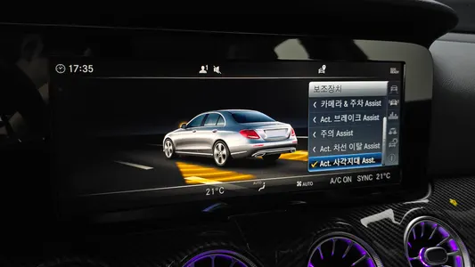 Mercedes-Benz E-Class W213 E220d 2018 17