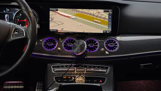 Mercedes-Benz E-Class W213 E220d 2018 18