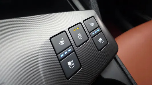 Kia 5 LPG 2.0 2WD 2025 19