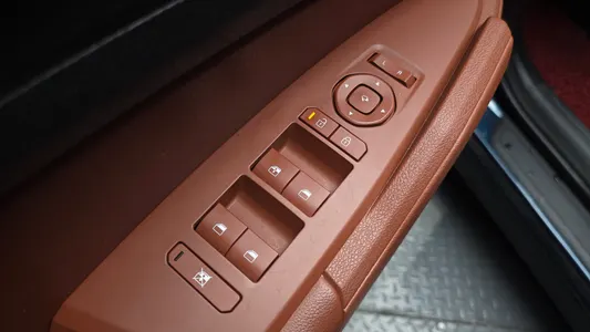 Kia 5 LPG 2.0 2WD 2025 29
