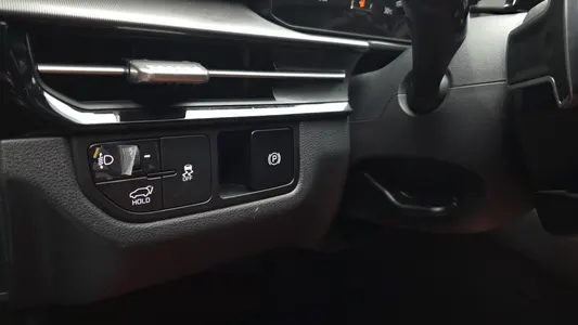 Kia 5 LPG 2.0 2WD 2025 30