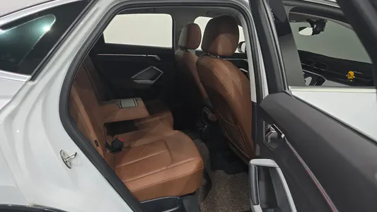 Audi Q3 (F3) 35 TDI 2020 10