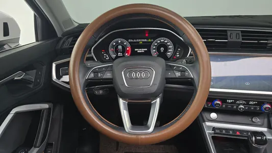 Audi Q3 (F3) 35 TDI 2020 15