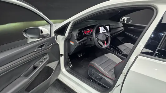 Volkswagen 8 2.0 GTI 2023 11
