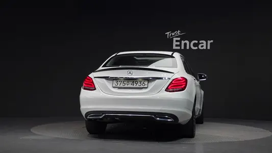 Mercedes-Benz C-Class W205 C200 2017 4