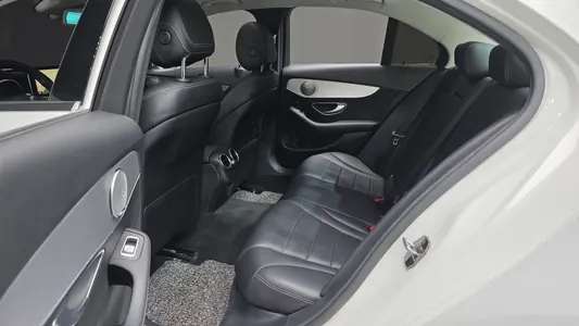 Mercedes-Benz C-Class W205 C200 2017 17