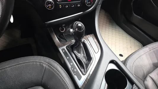 Kia K5 LPI 2012 9