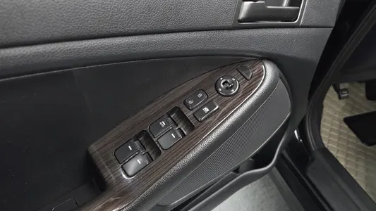 Kia K5 LPI 2012 19