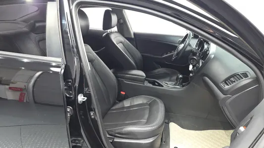 Kia K5 LPI 2012 27