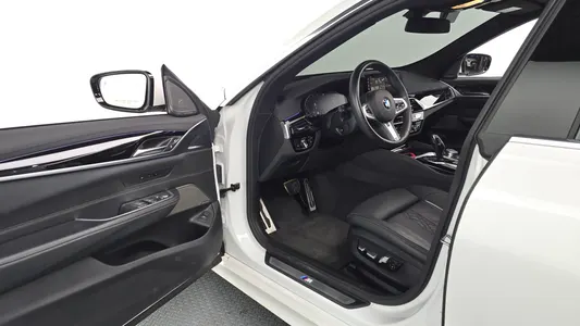 BMW 6 Series GT (G32) 620d M 2020 10