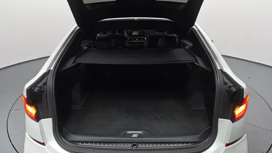 BMW 6 Series GT (G32) 620d M 2020 28