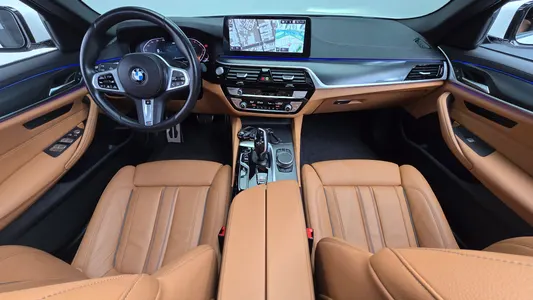 BMW 5 Series (G30) 520i M 2023 7