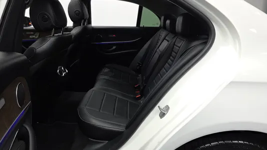 Mercedes-Benz E-Class W213 E300 2018 26