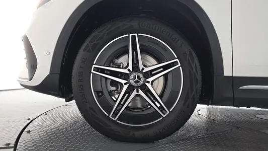 Mercedes-Benz EQA H243 EQA250 AMG 2023 4