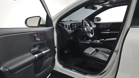 Mercedes-Benz EQA H243 EQA250 AMG 2023 9