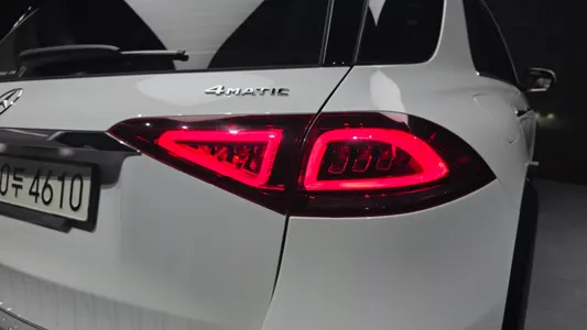 Mercedes-Benz GLE-Class W167 GLE350e 4MATIC 2021 29