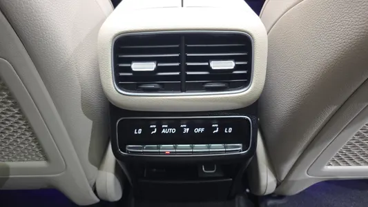 Mercedes-Benz GLE-Class W167 GLE350e 4MATIC 2021 36
