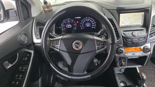 KG Mobility C 2.0 CVT 2WD 2014 12