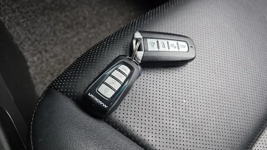 KG Mobility C 2.0 CVT 2WD 2014 19