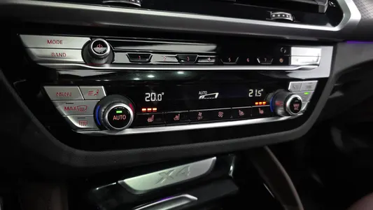 BMW X4 (G02) xDrive20i M X 2021 15