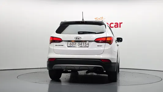 Hyundai DM (e-VGT) 2.2 2WD 2012 4