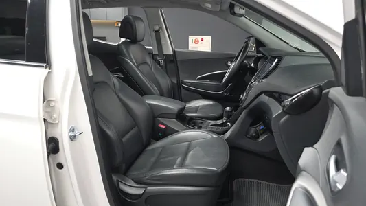 Hyundai DM (e-VGT) 2.2 2WD 2012 11