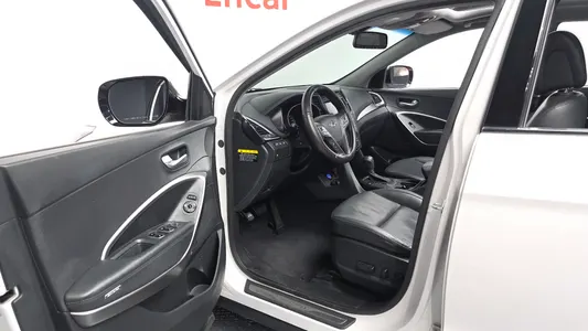 Hyundai DM (e-VGT) 2.2 2WD 2012 10