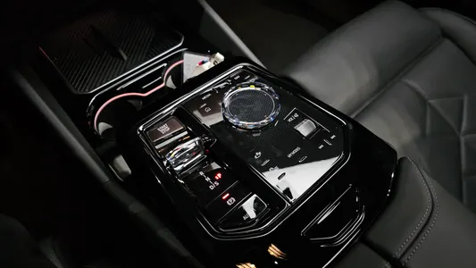 BMW 5 Series (G60) 530i xDrive M 2024 8