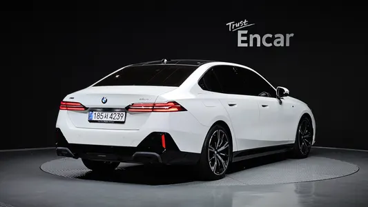 BMW 5 Series (G60) 530i xDrive M 2024