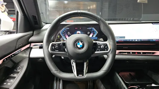 BMW 5 Series (G60) 530i xDrive M 2024 12