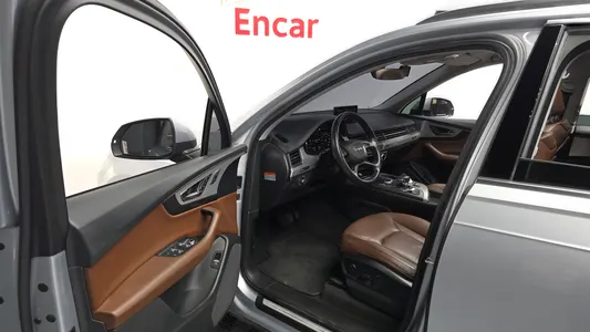 Audi Q7 (4M) 45 TFSI 2019 9