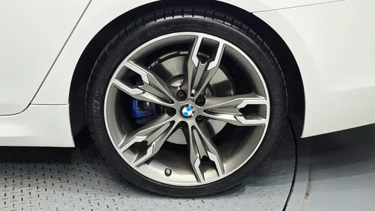 BMW 5 Series (G30) M550d xDrive 2019 21
