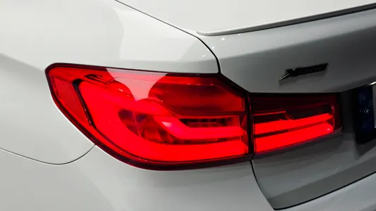 BMW 5 Series (G30) M550d xDrive 2019 23