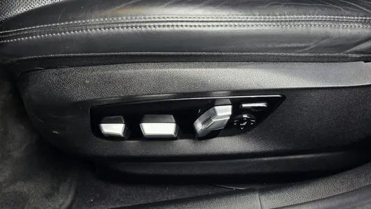 BMW 5 Series (G30) M550d xDrive 2019 35