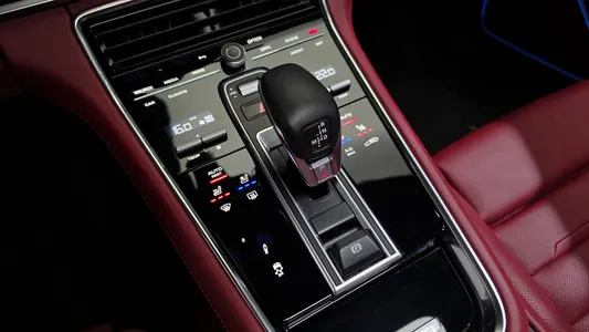 Porsche (971) 2.9 AWD 2021 9